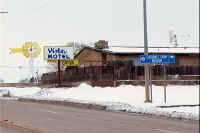 Vista Motel Jan 00.JPG (67513 bytes)